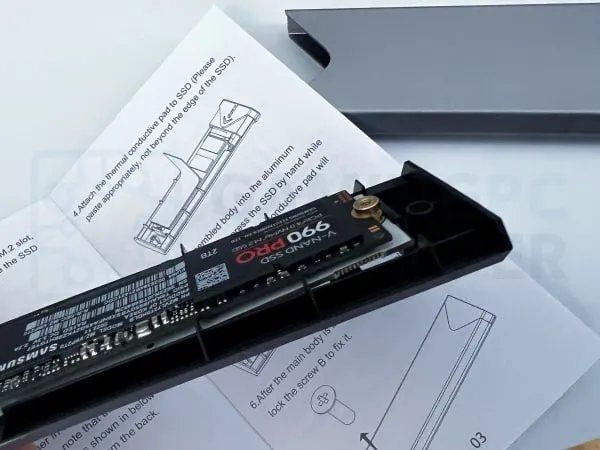 SSK enclosure SSD installation