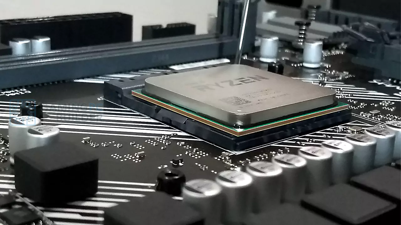 How To Build A PC install the processor