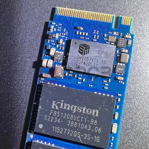 kingston nv2 controller closeup